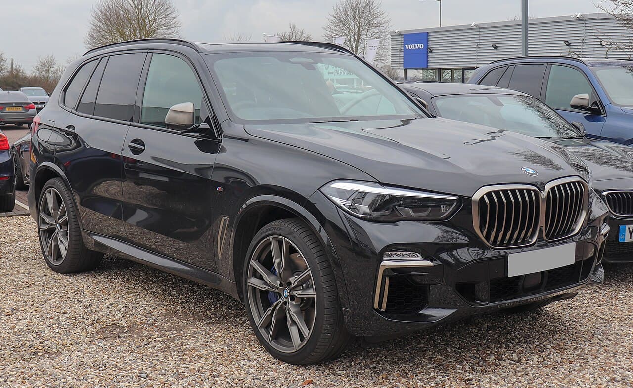 BMW X5 xDrive40i, front view