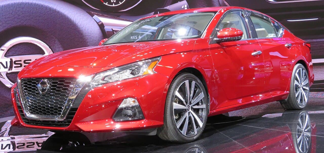 Nissan Altima SV, front view