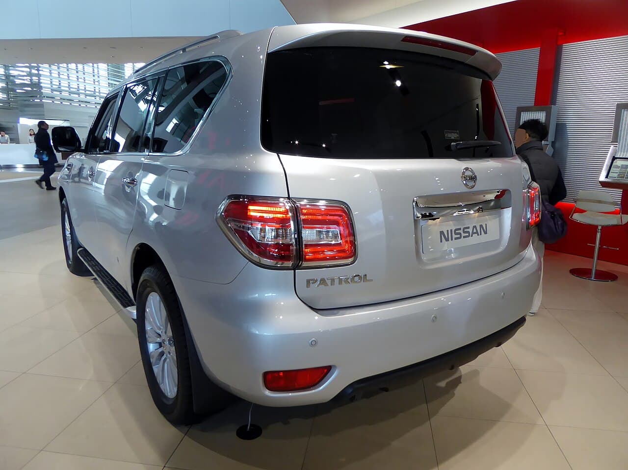 Nissan Patrol LE Titanium, rear view